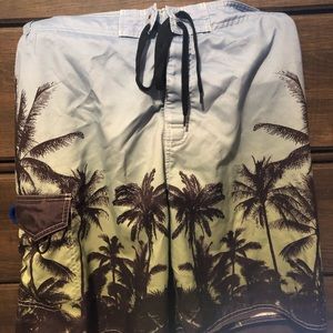 Swim trunks large